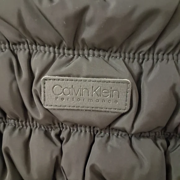Calvin Klein Black and White Quilted Vest - Picture 6 of 6